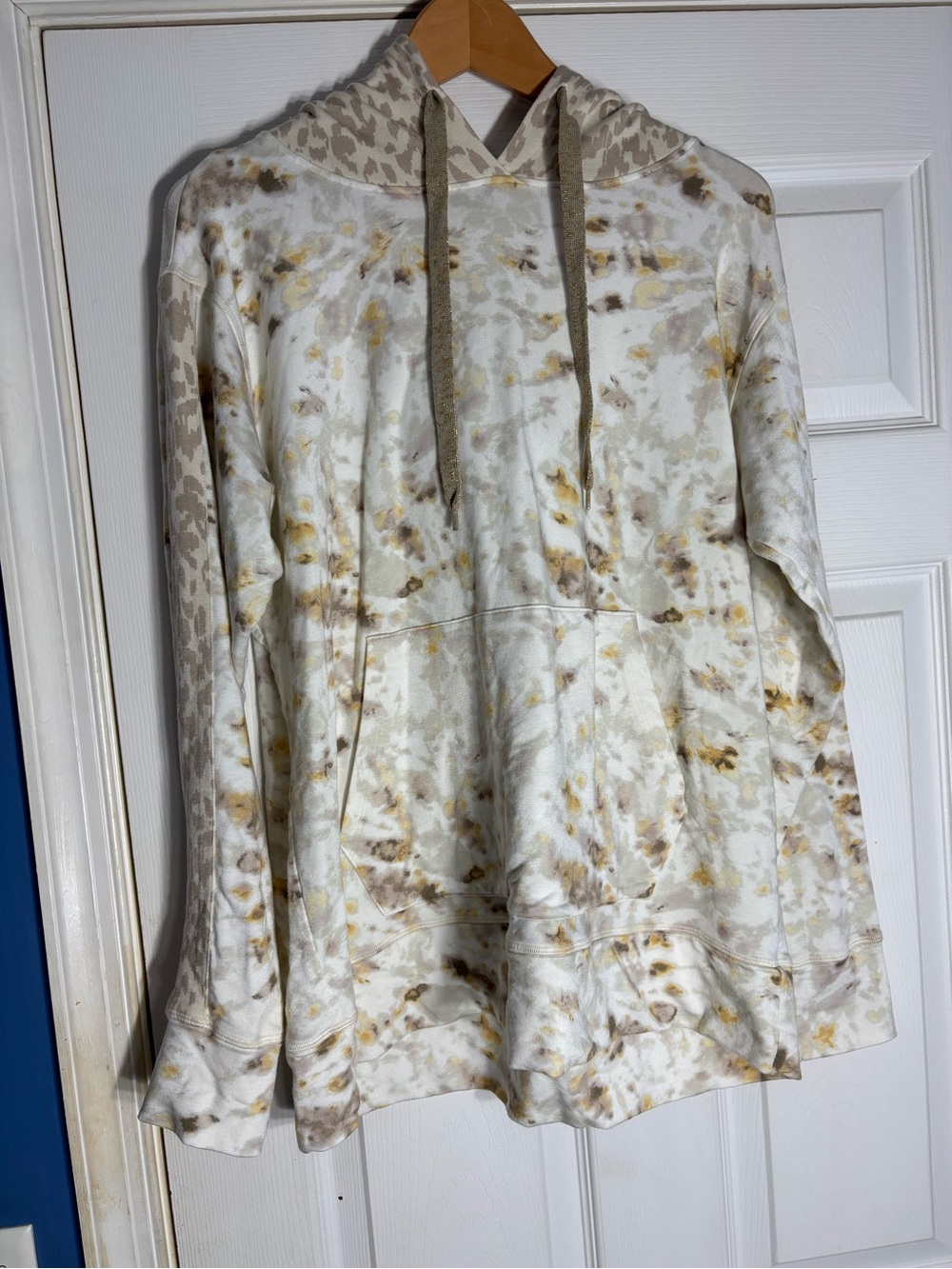 Johnny Was Cream and Gold Tie-Dye Hooded Pullover
